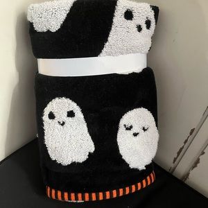 2 Halloween Ghost Hand Towels